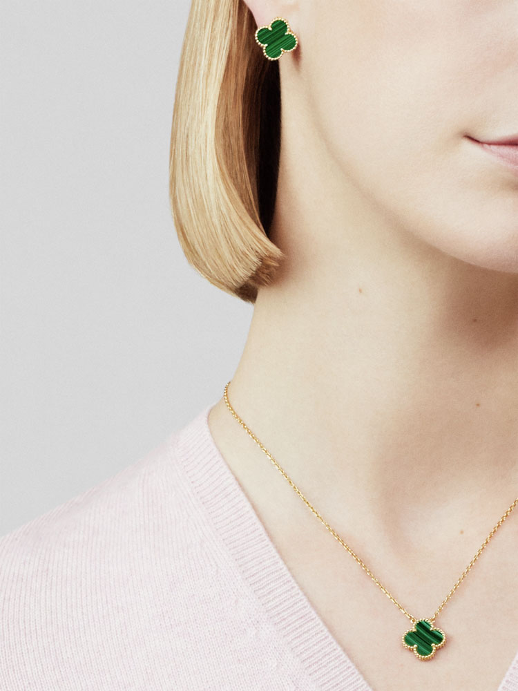 Van Cleef & Arpels Vintage Alhambra pendant Necklace