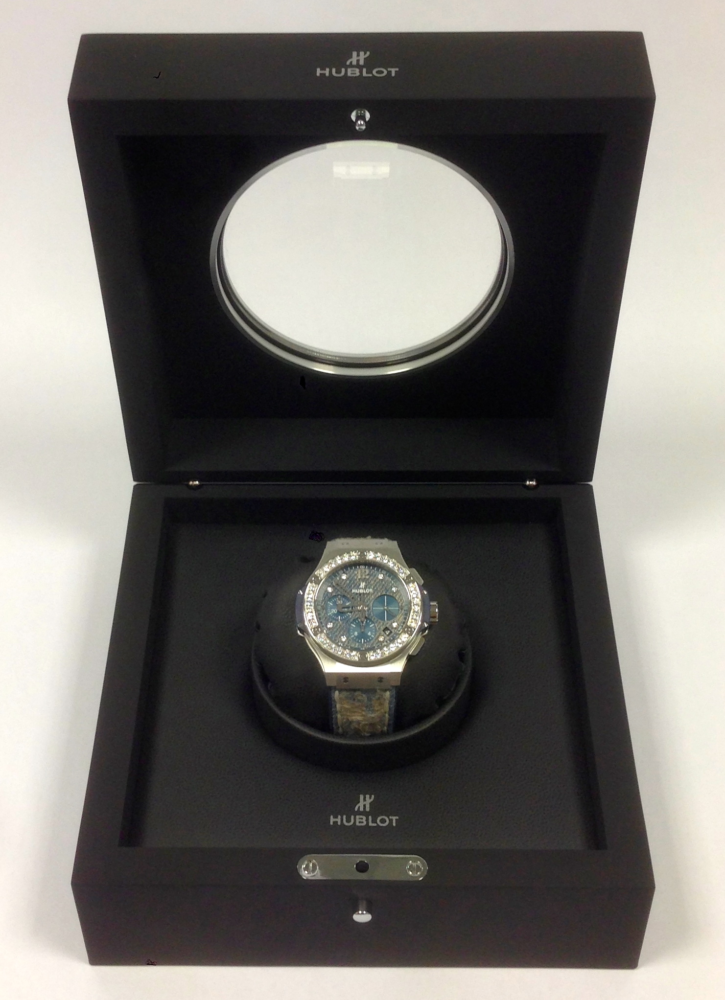Hublot Big Bang 41 Jeans Diamonds