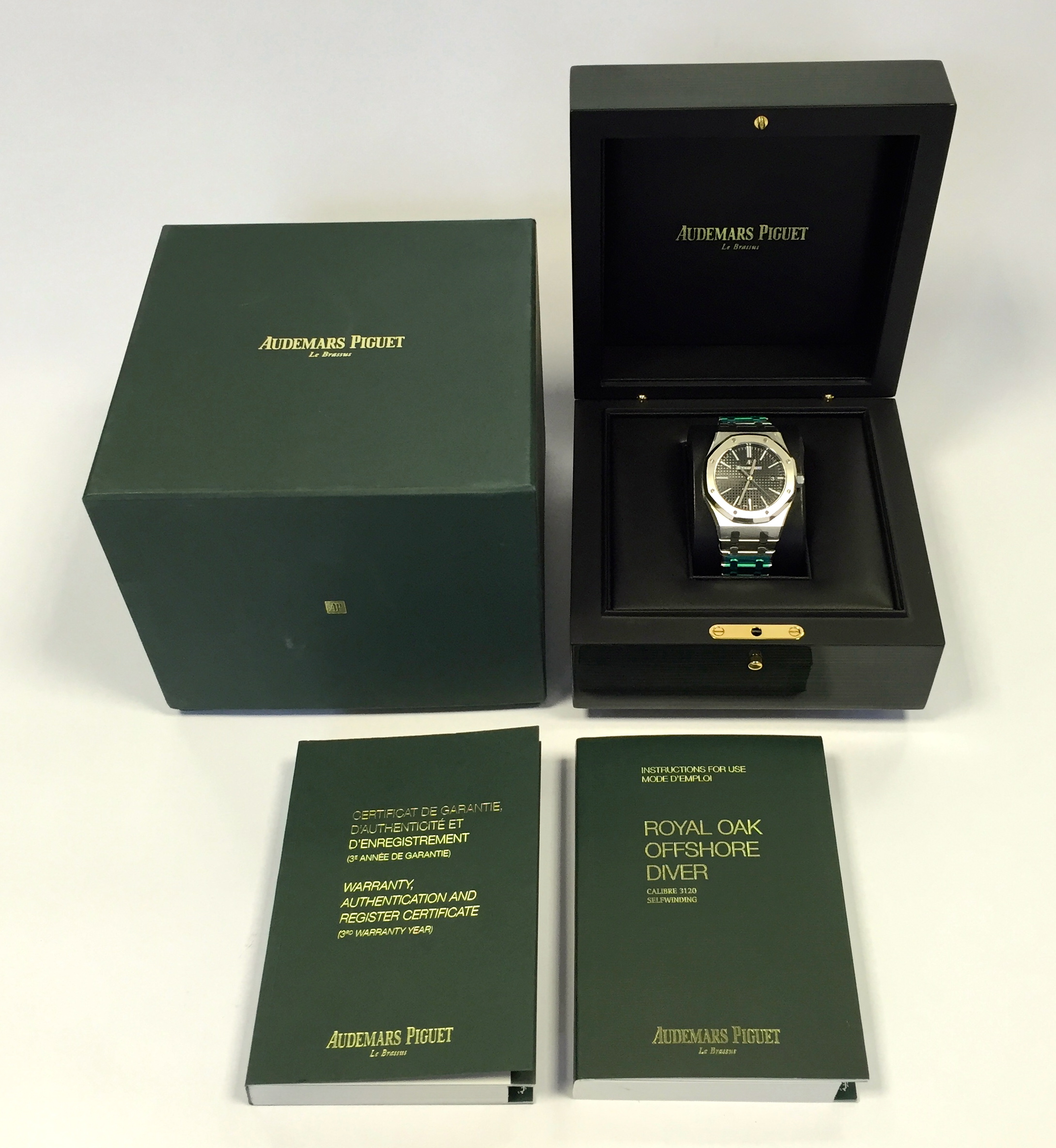 Royal Oak Automatic 41 mm Audemars Piguet 15400ST.OO.1220ST.01