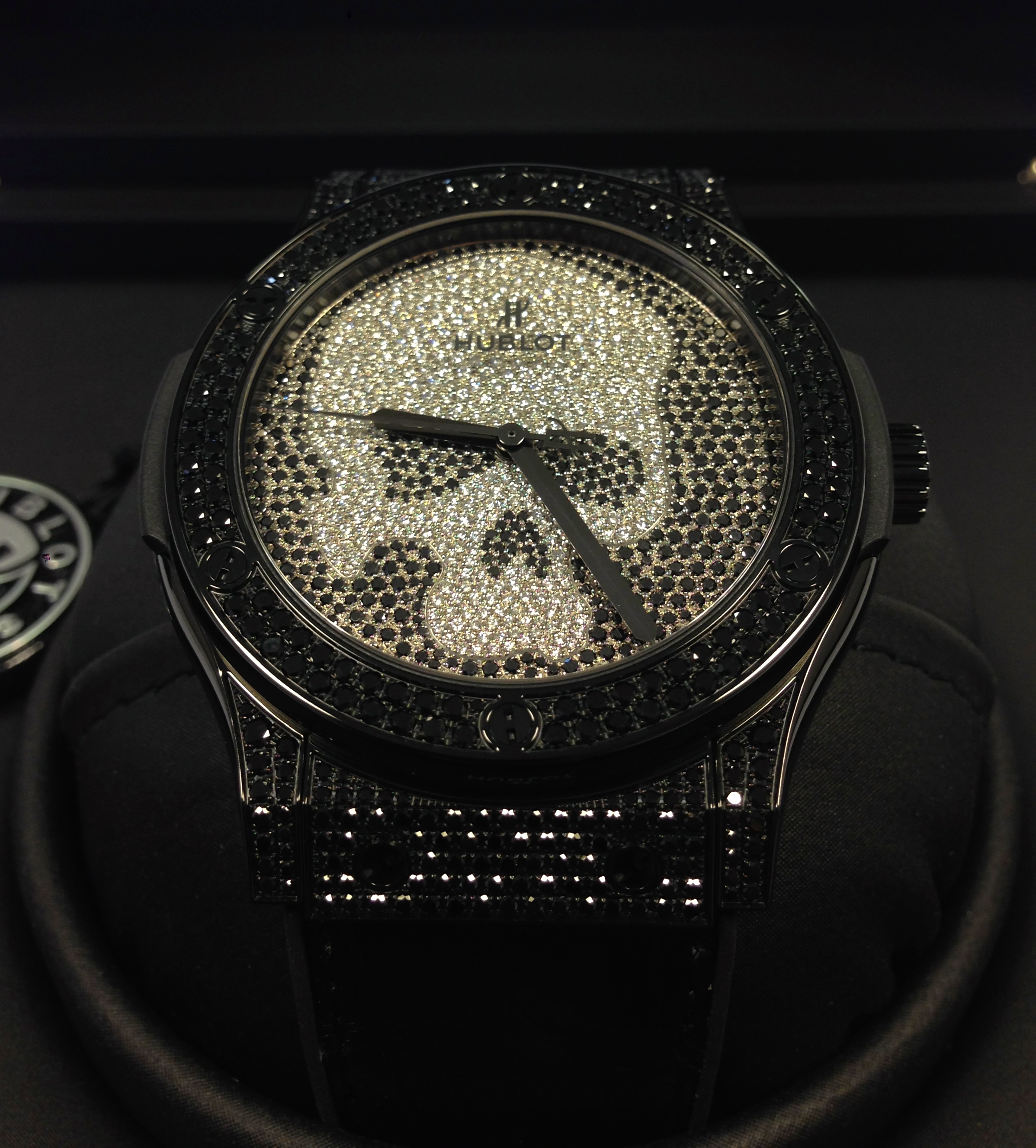 Hublot Classic Fusion 45 Caviar Black Skull Full Pavé