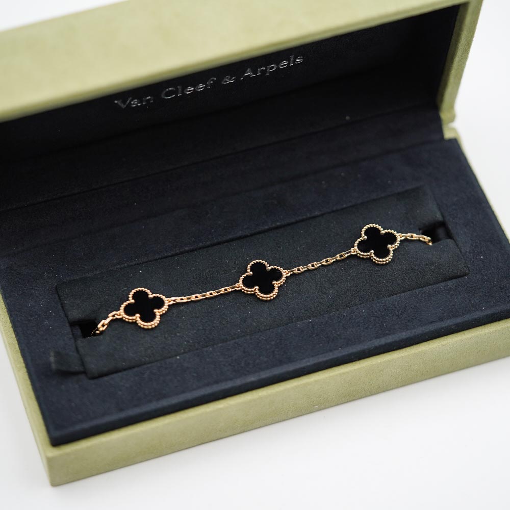 Van Cleef & Arpels Vintage Alhambra bracelet, 5 motifs Onyx Armbånd