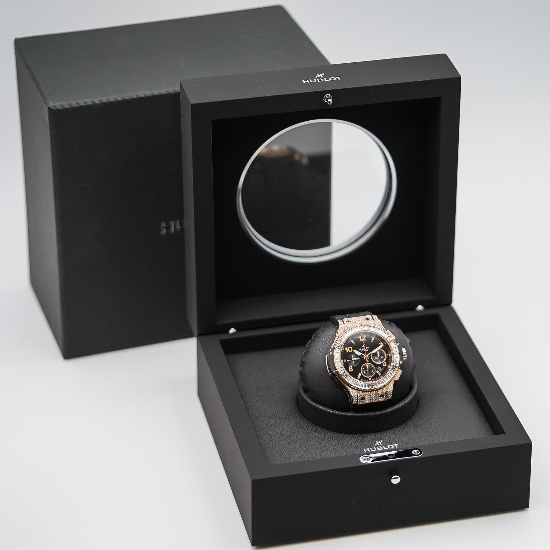 Hublot Big Bang 44 Diamonds