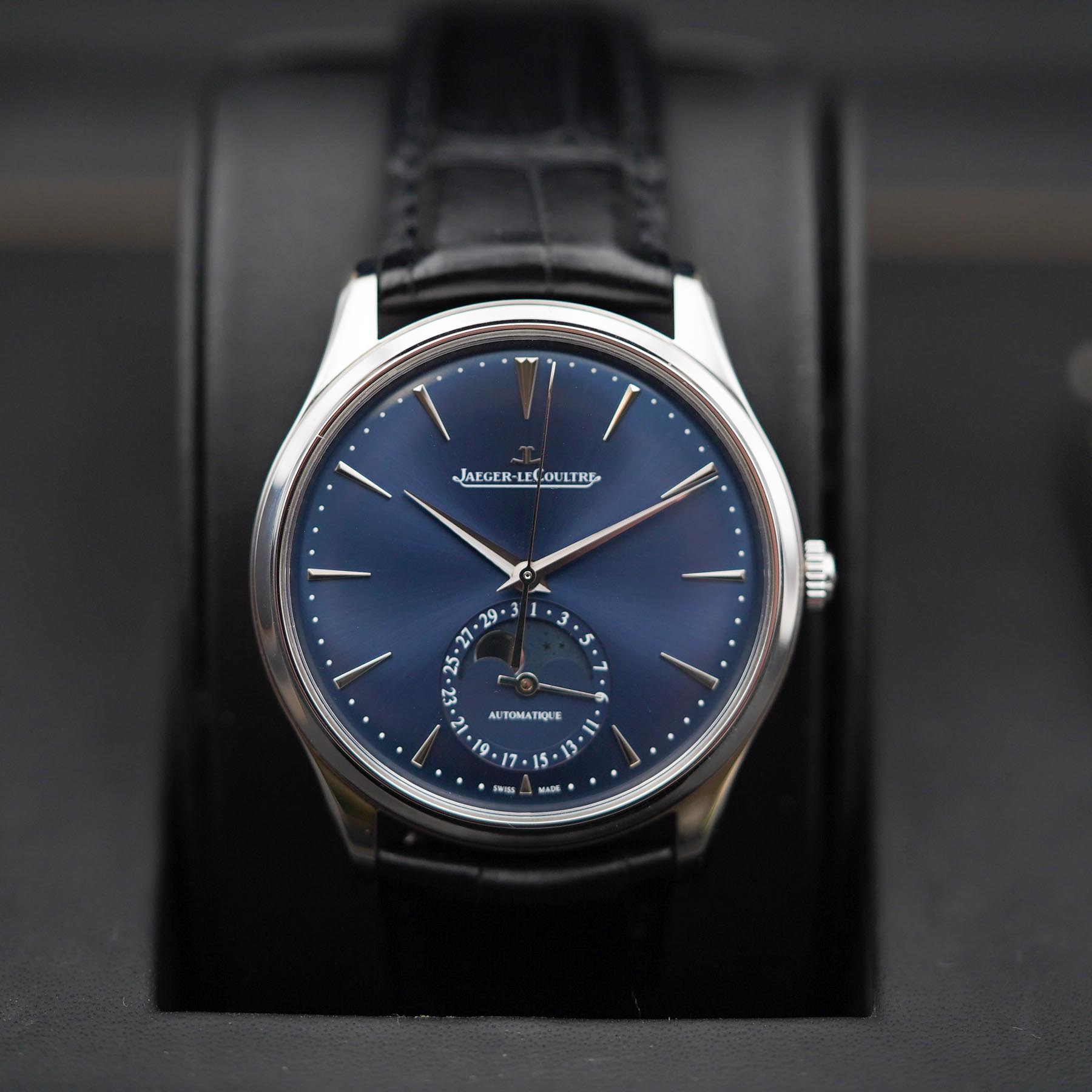 Jaeger-Lecoultre Master Ultra Thin Moon