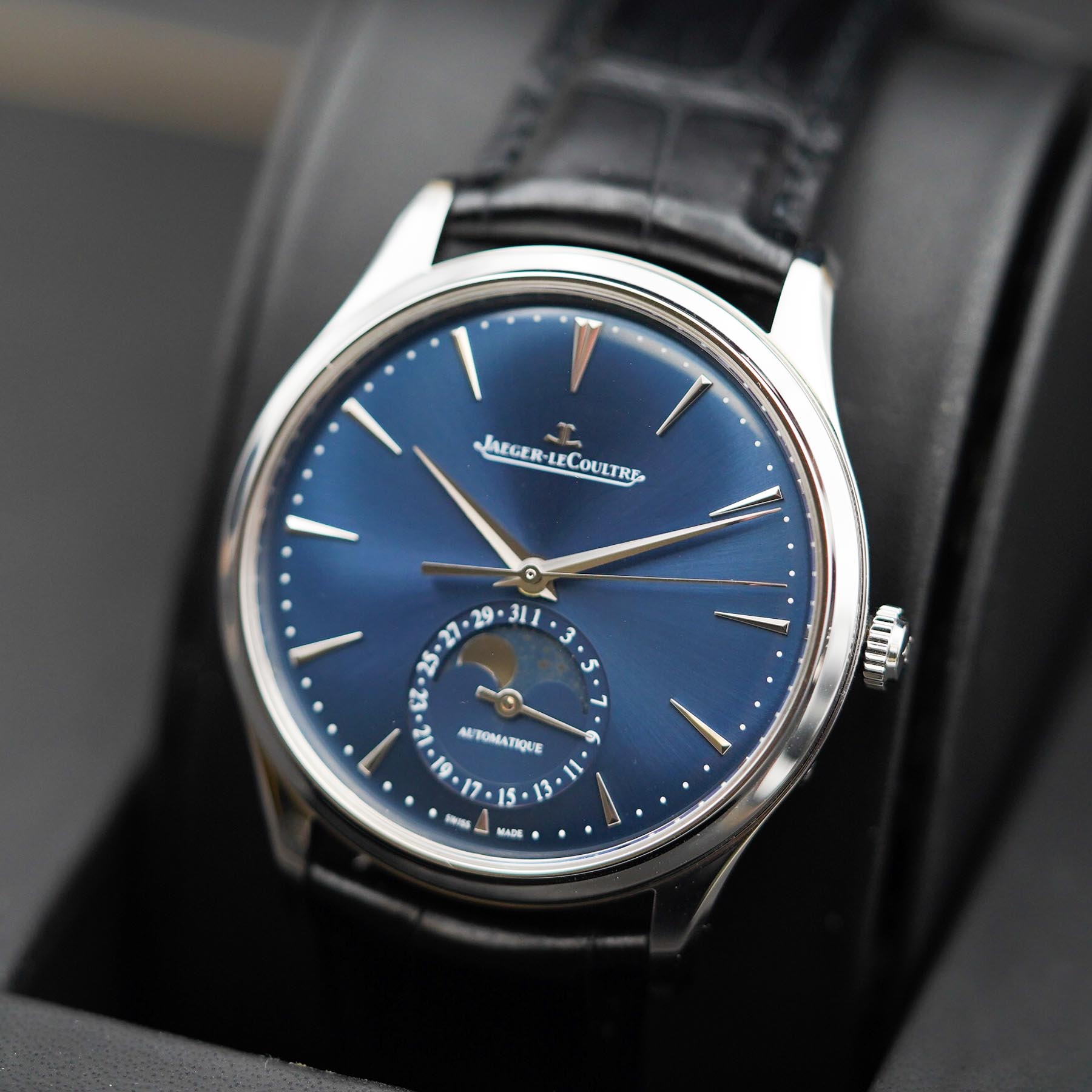 Jaeger-Lecoultre Master Ultra Thin Moon