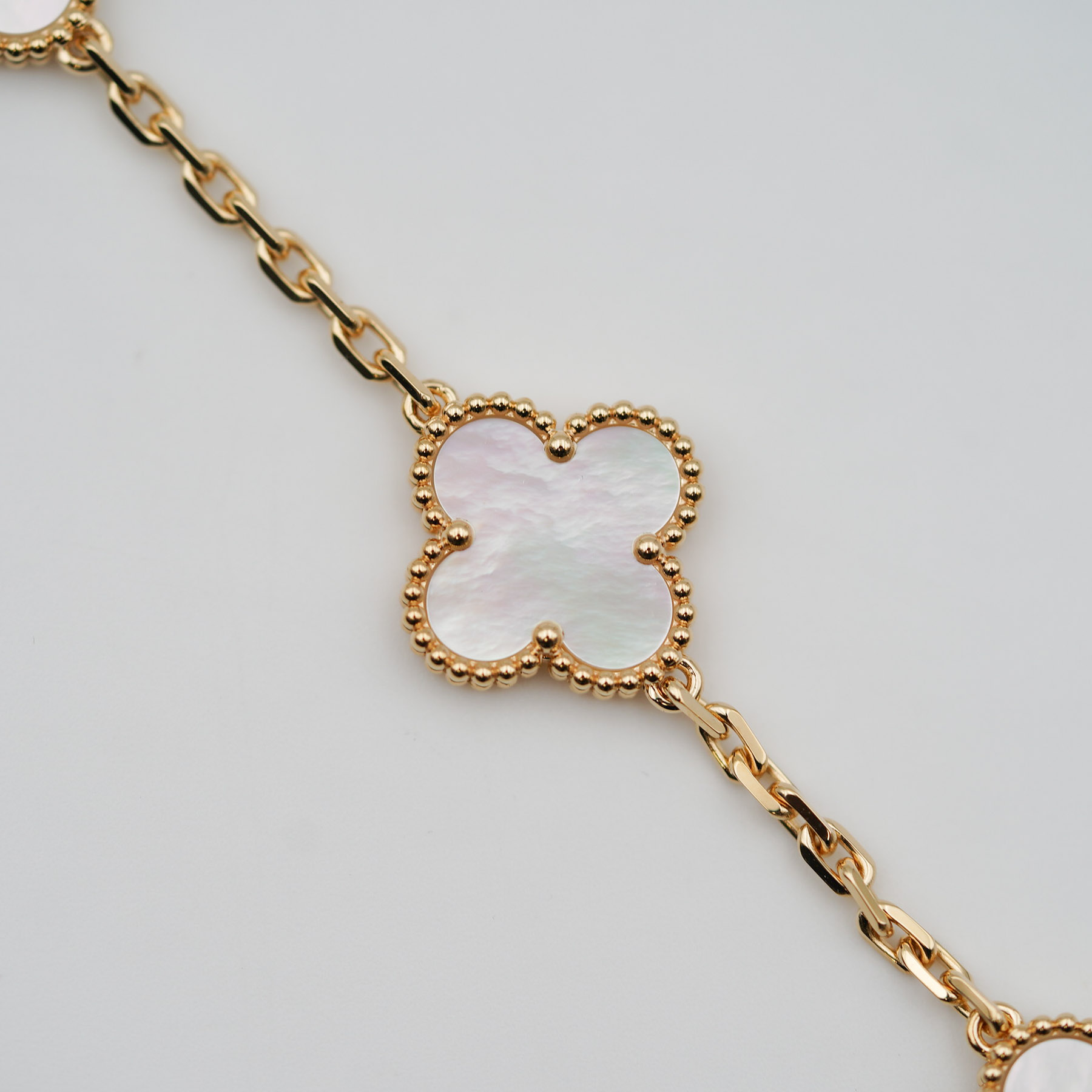 Van Cleef & Arpels Vintage Alhambra bracelet, 5 motifs Bracelet