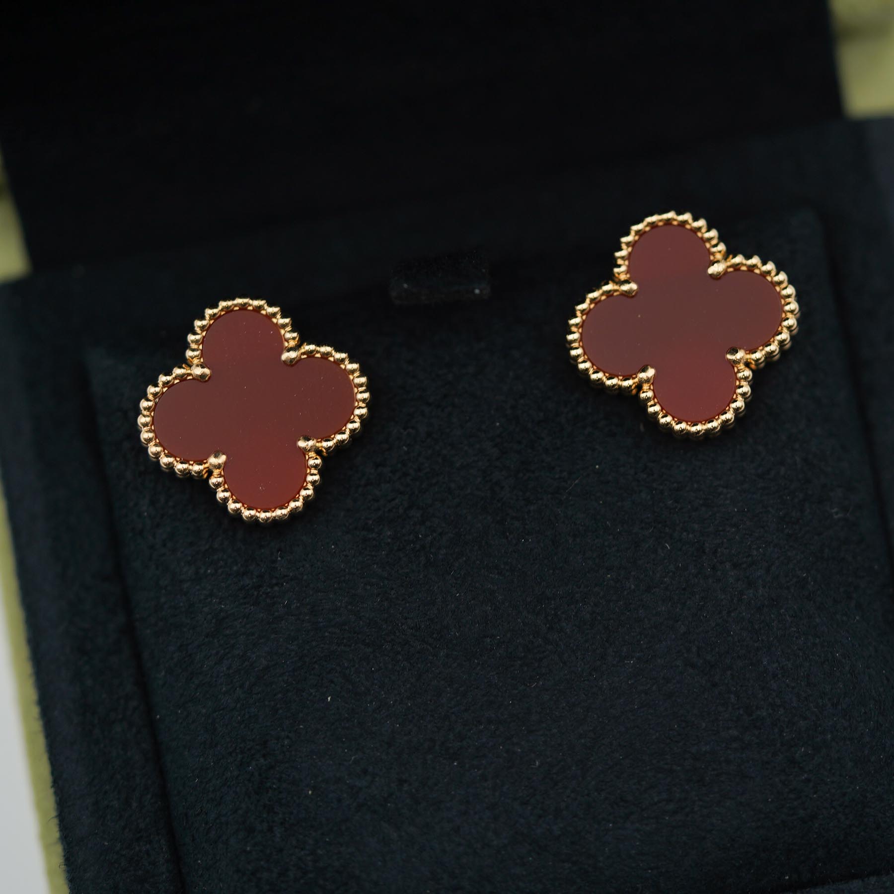 Van Cleef & Arpels Vintage Alhambra earrings 耳環