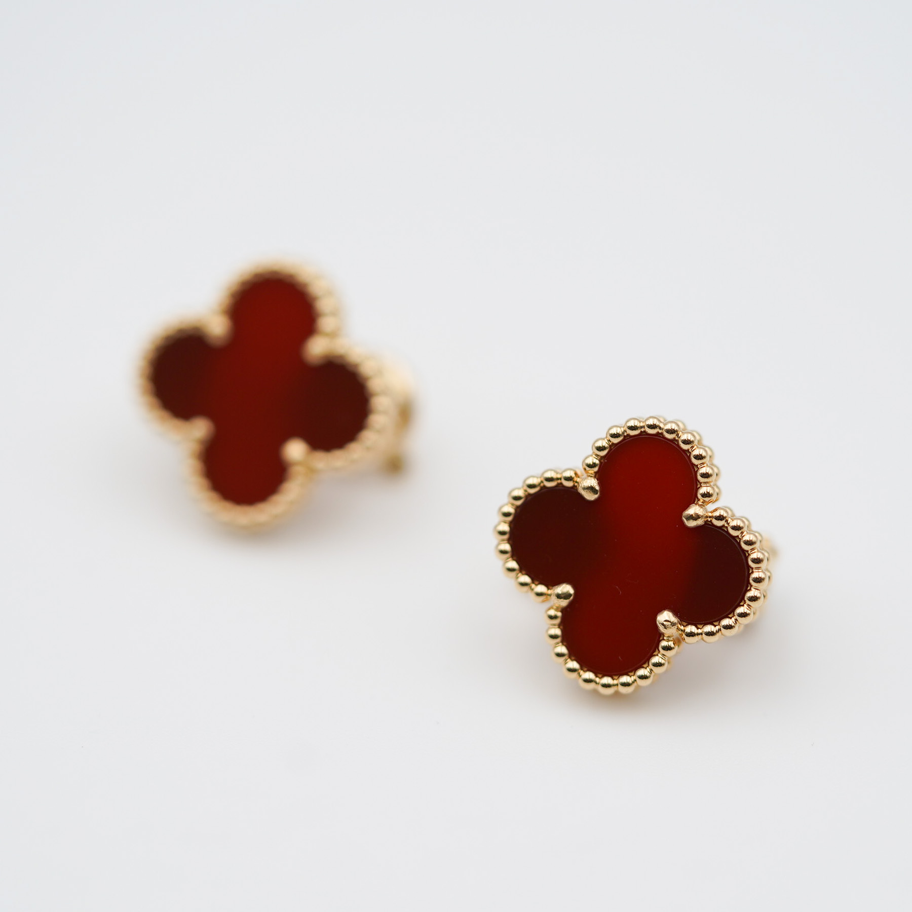 Van Cleef & Arpels Vintage Alhambra earrings 耳環