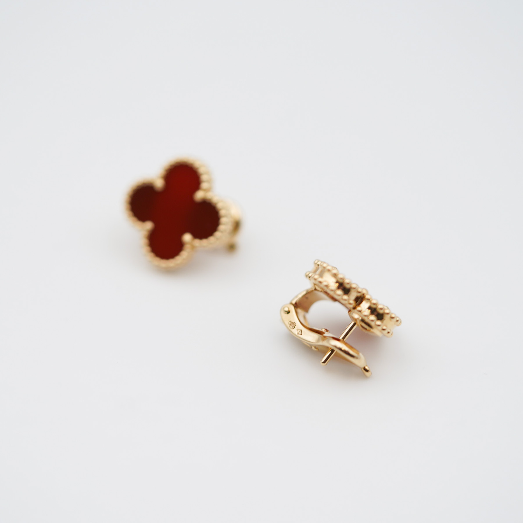 Van Cleef & Arpels Vintage Alhambra earrings 耳環