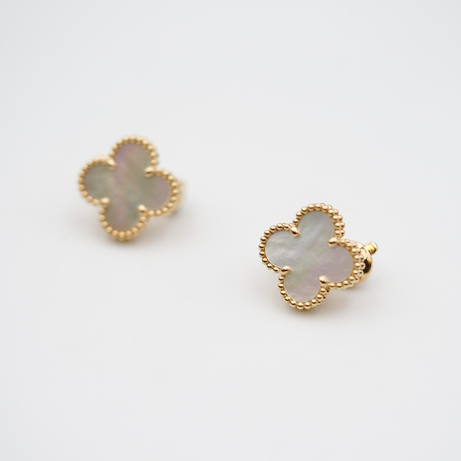 Van Cleef & Arpels Vintage Alhambra earrings 耳環
