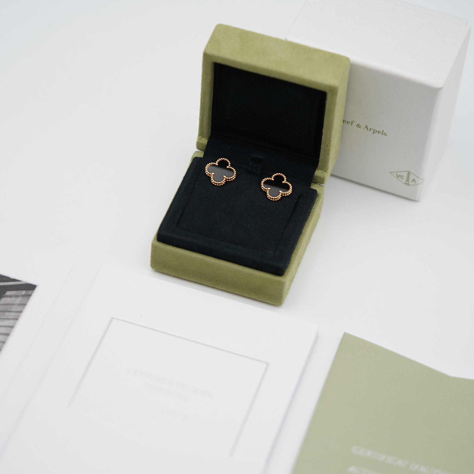 Van Cleef & Arpels Vintage Alhambra earrings 耳環