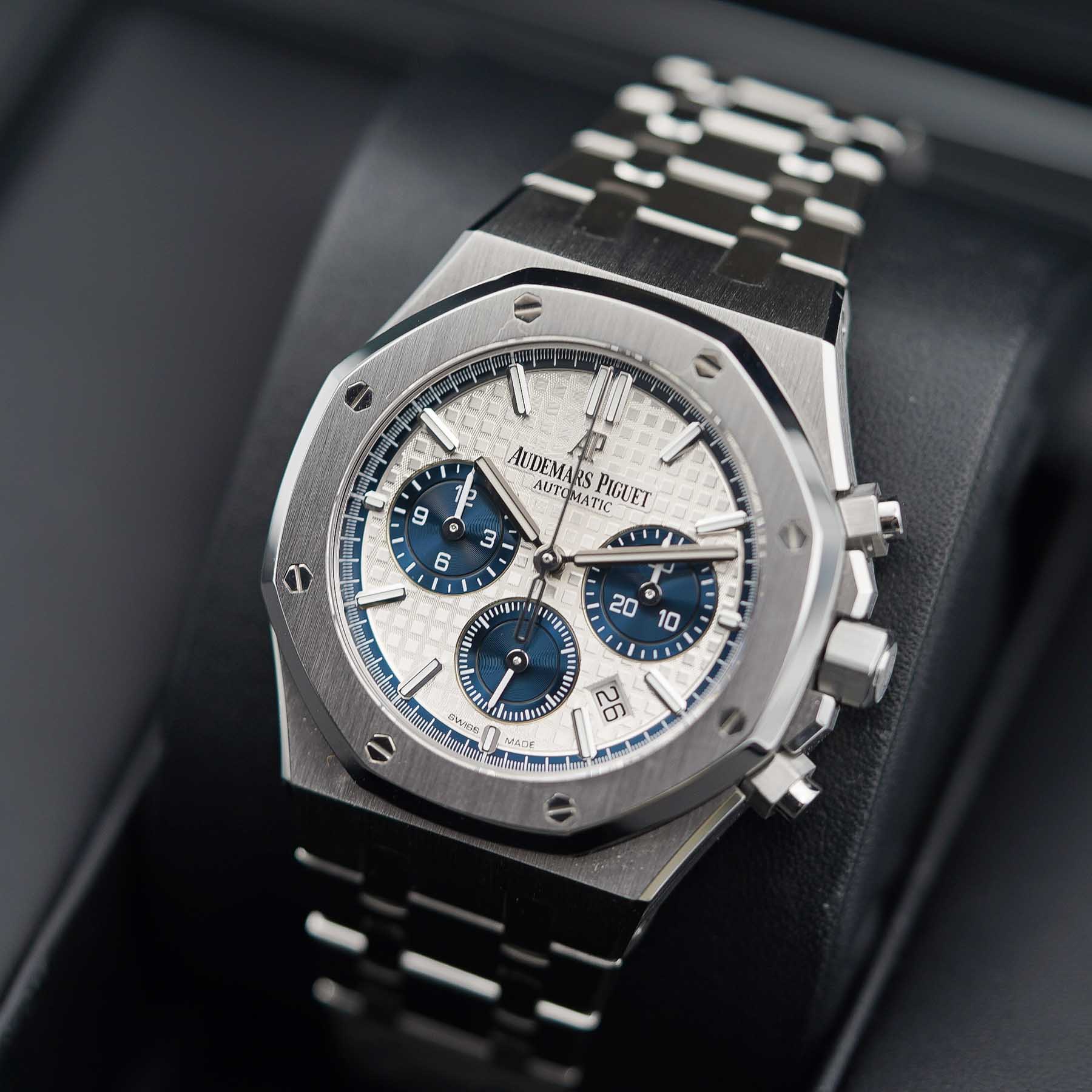 Audemars Piguet Royal Oak Chronograph Panda