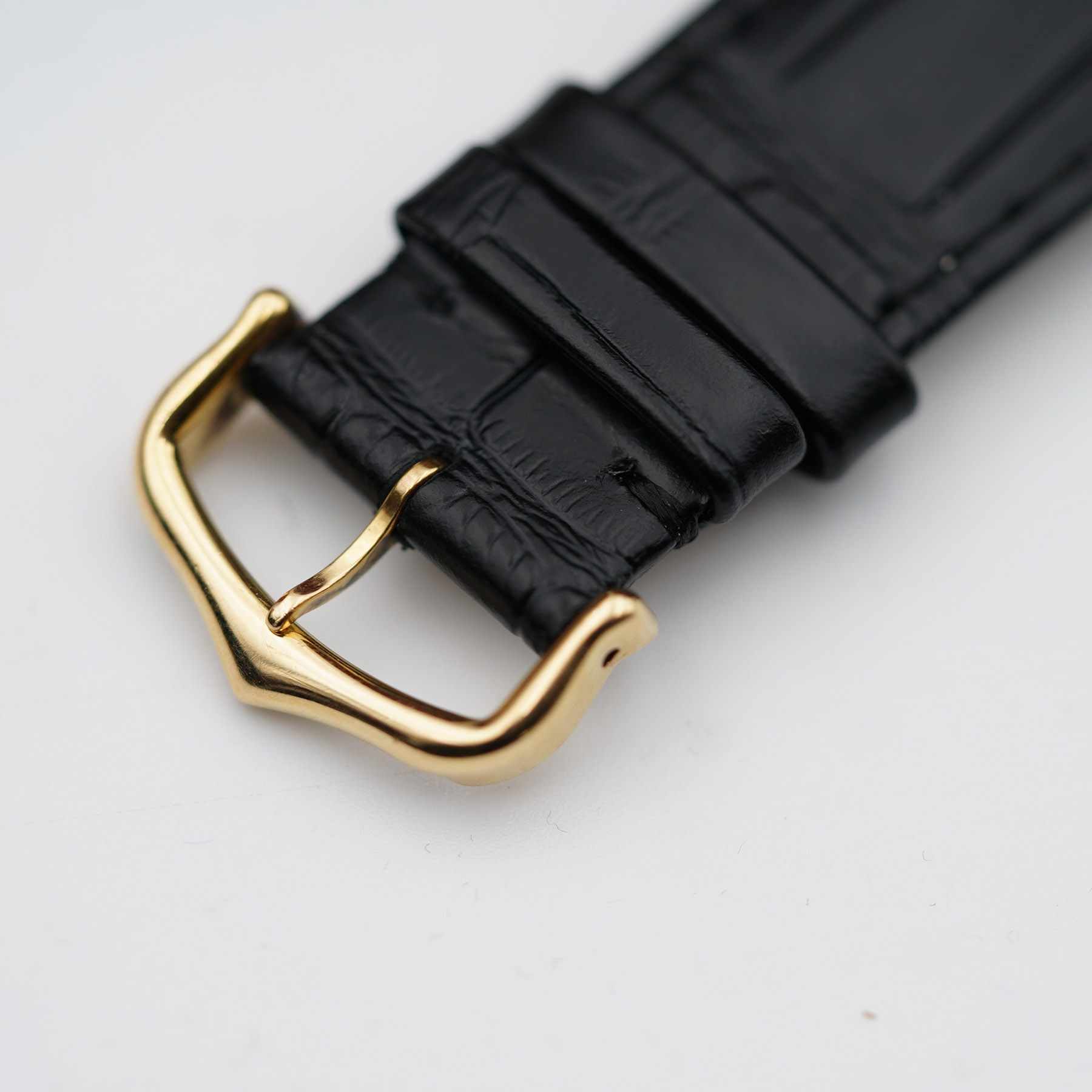 Cartier Tank Large Gold