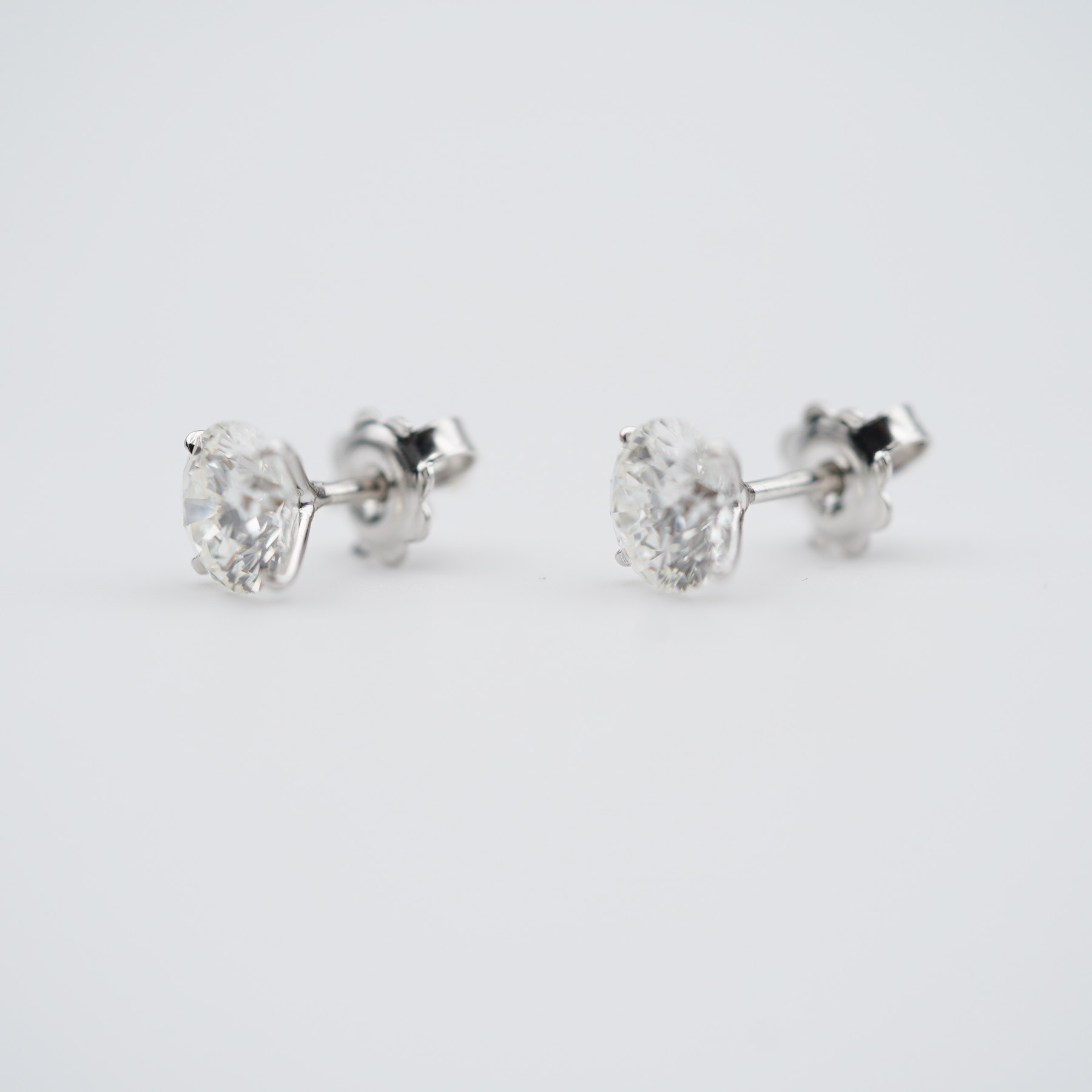 Jewellery Round Diamond 3.0ct Solitare Stud Earrings