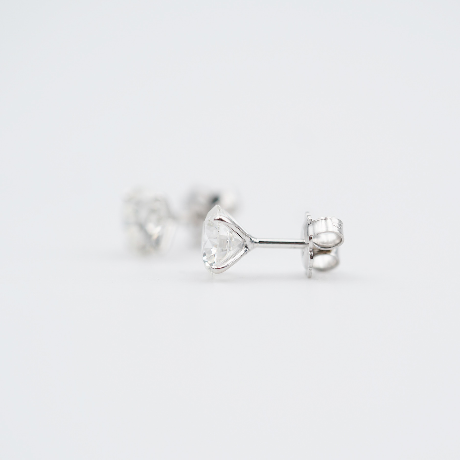 Jewellery Round Diamond 3.0ct Solitare Stud Earrings