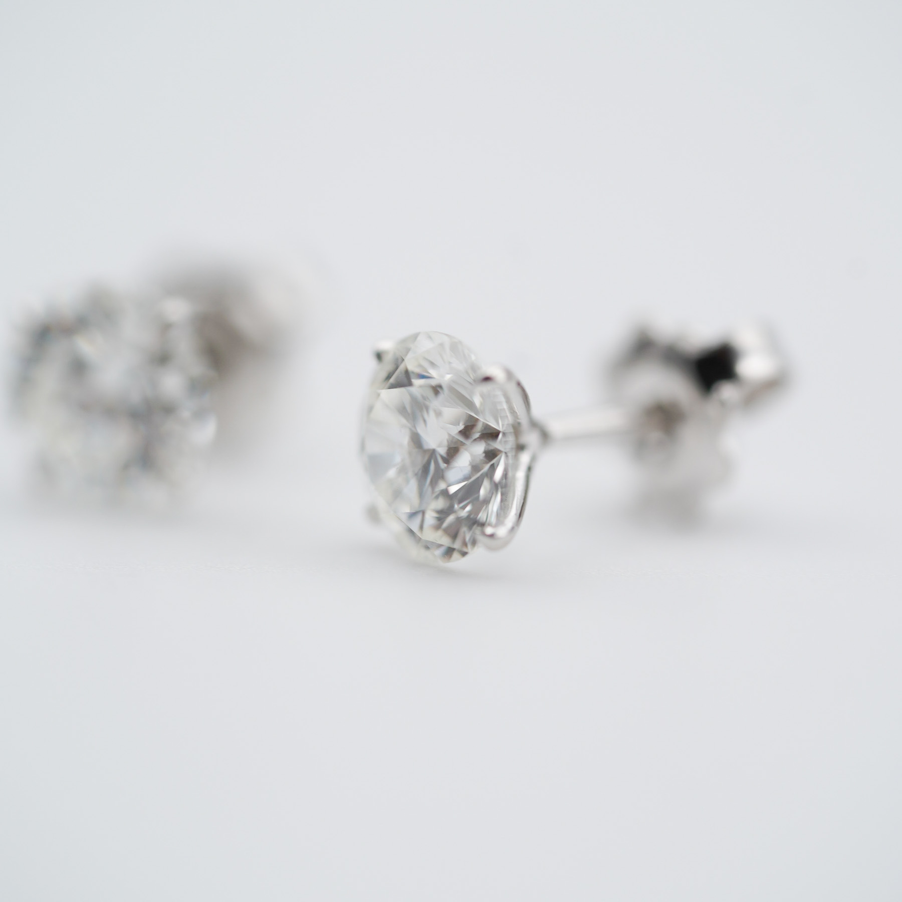 Jewellery Round Diamond 3.0ct Solitare Stud Earrings