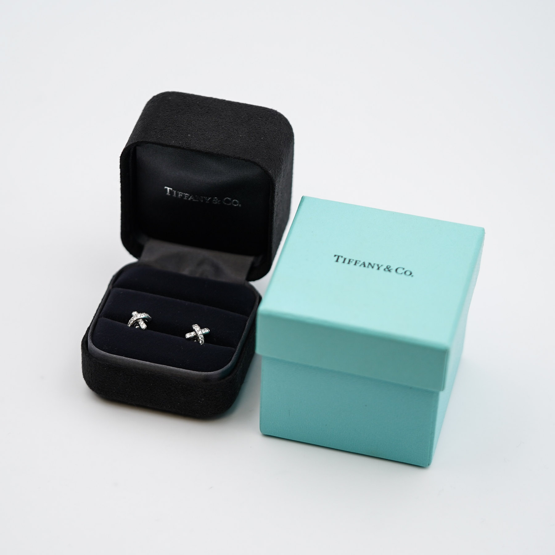 Tiffany & Co. Signature X Diamond Platinum Stud 耳環