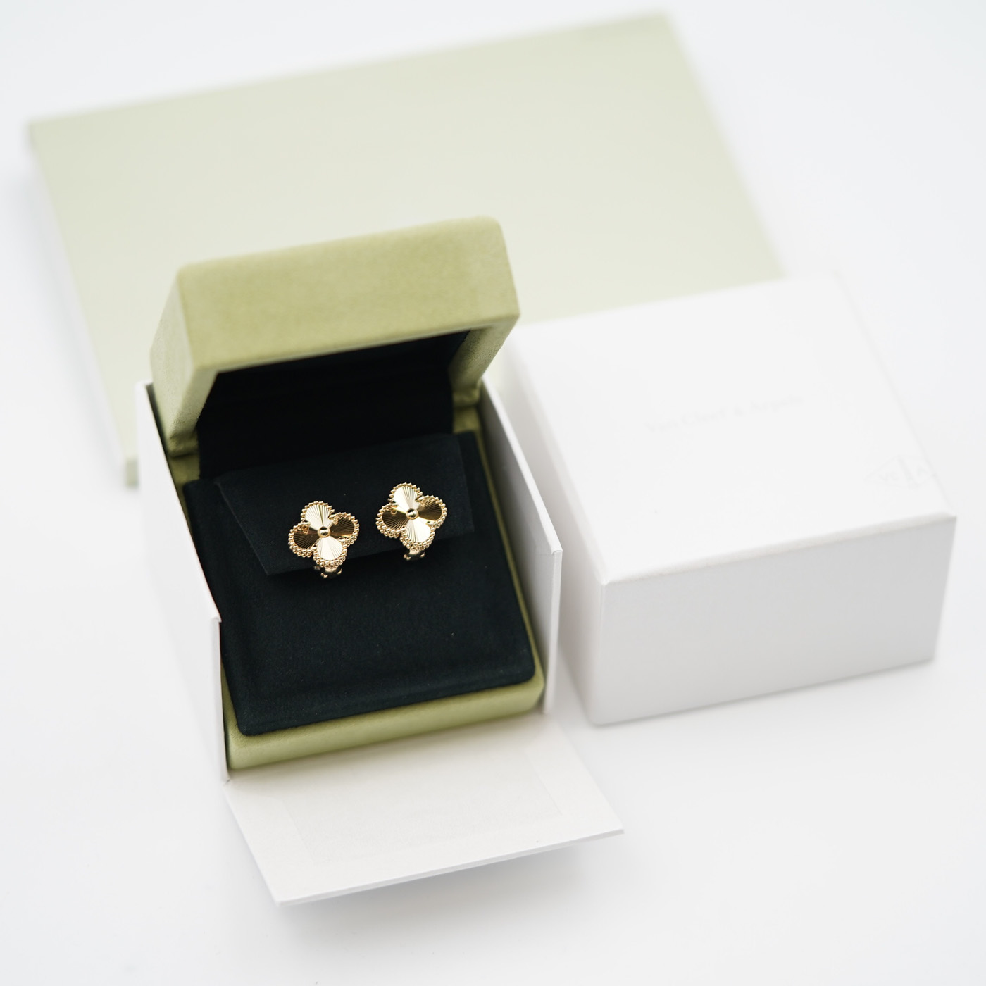 Van Cleef & Arpels Vintage Alhambra earrings Earrings