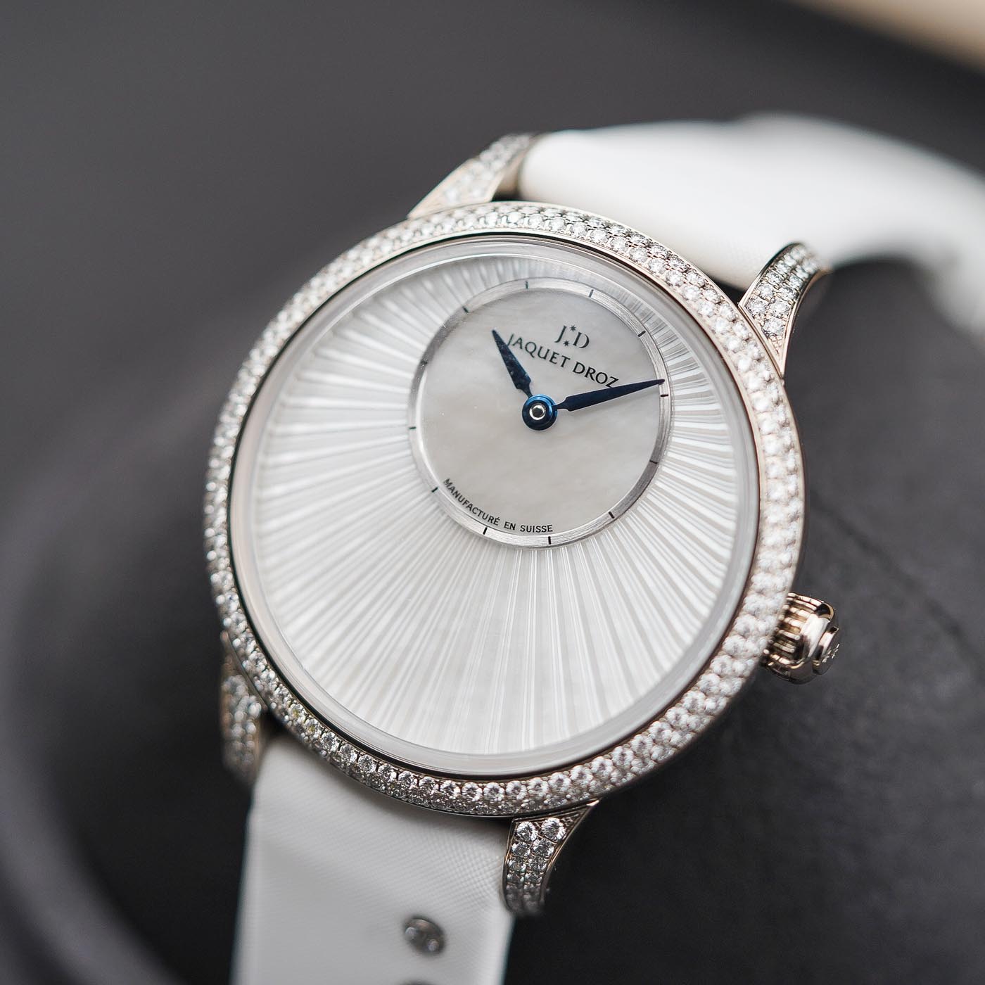 Jaquet Droz Petite Heure Minute 35mm