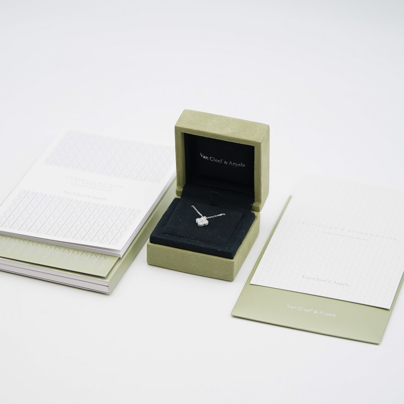 Van Cleef & Arpels Sweet Alhambra pendant Halskæder