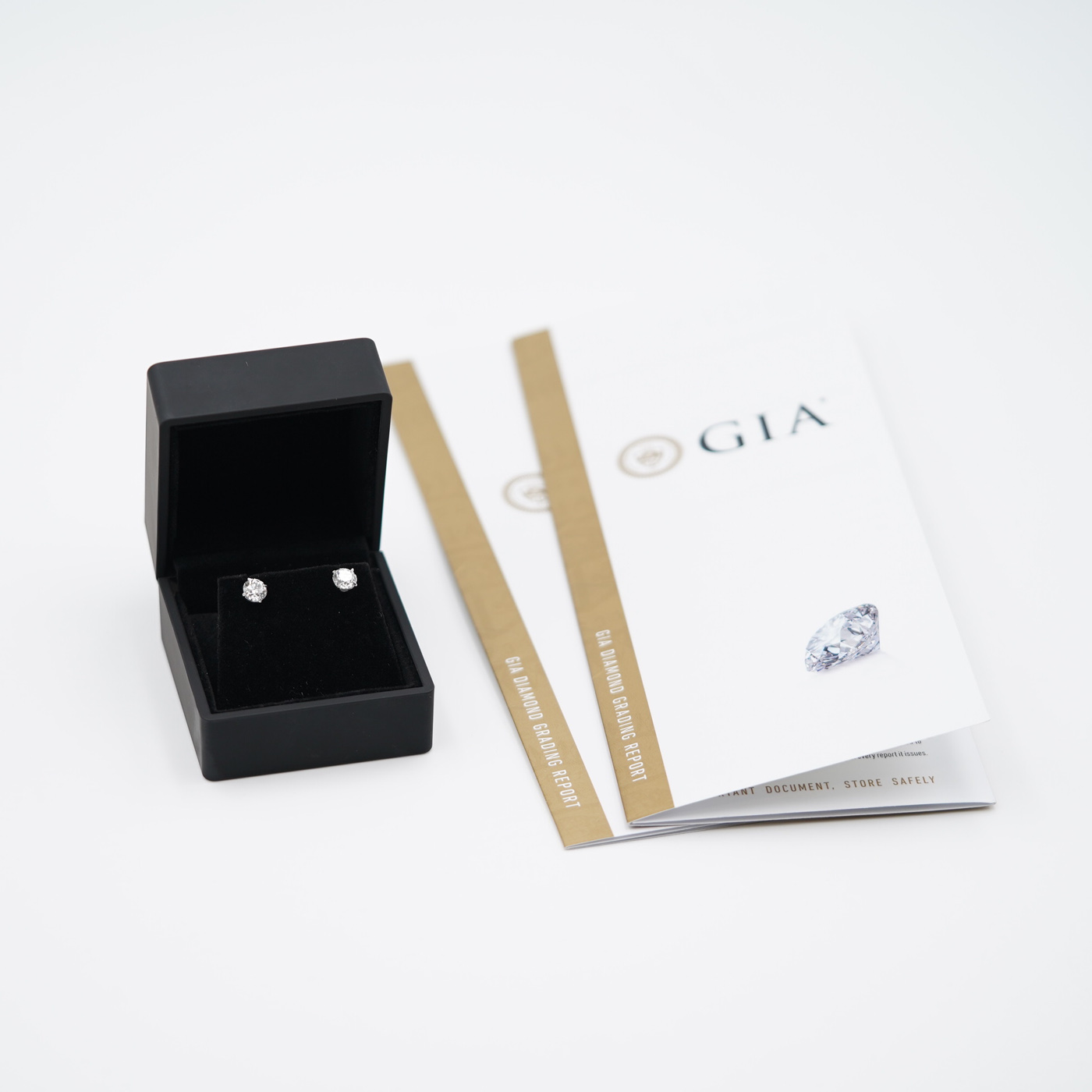 Jewellery Round Diamond Stud Earrings