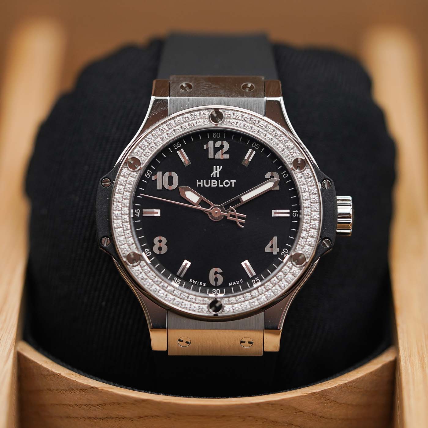 Hublot Big Bang 38 Diamonds