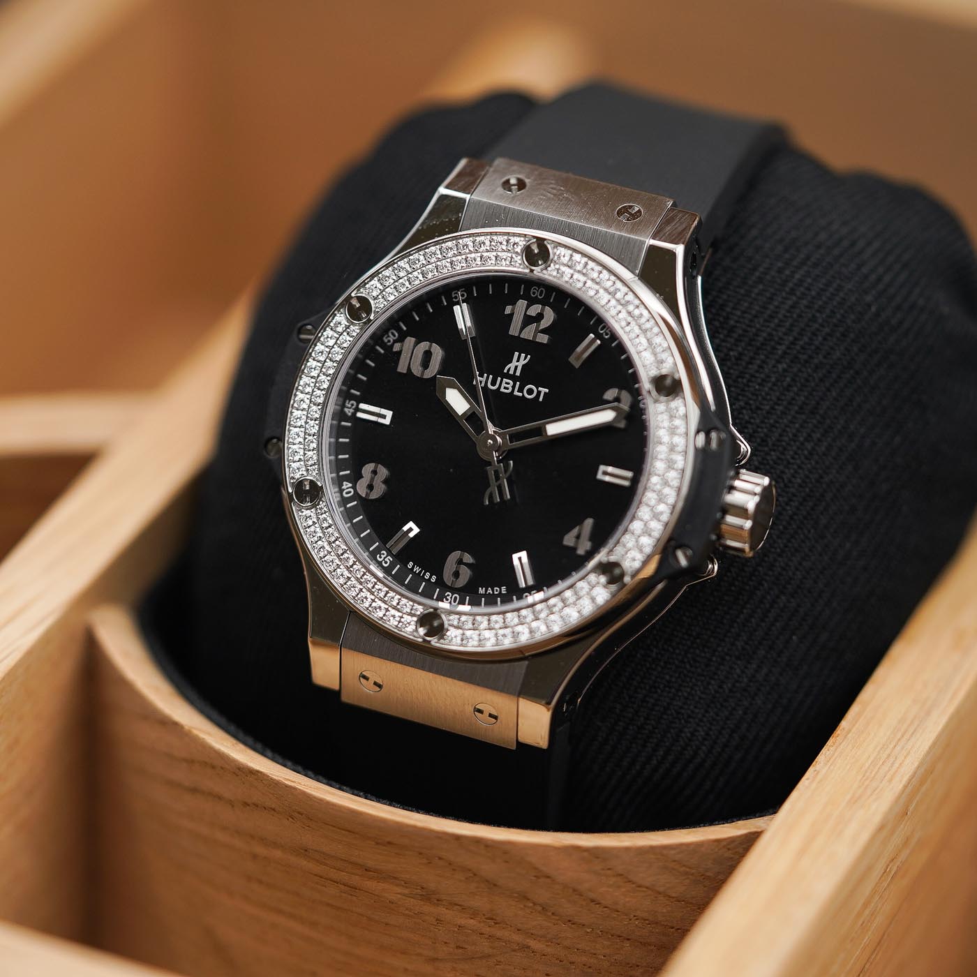 Hublot Big Bang 38 Diamonds