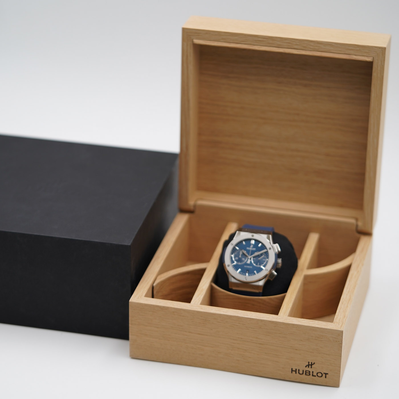 Hublot Classic Fusion 45 Titanium 