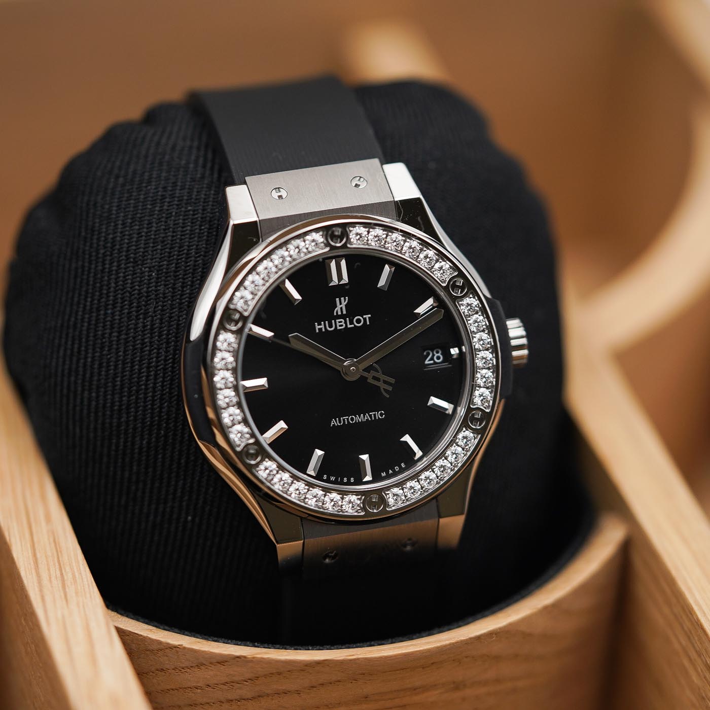 Hublot Classic Fusion 38 Diamonds