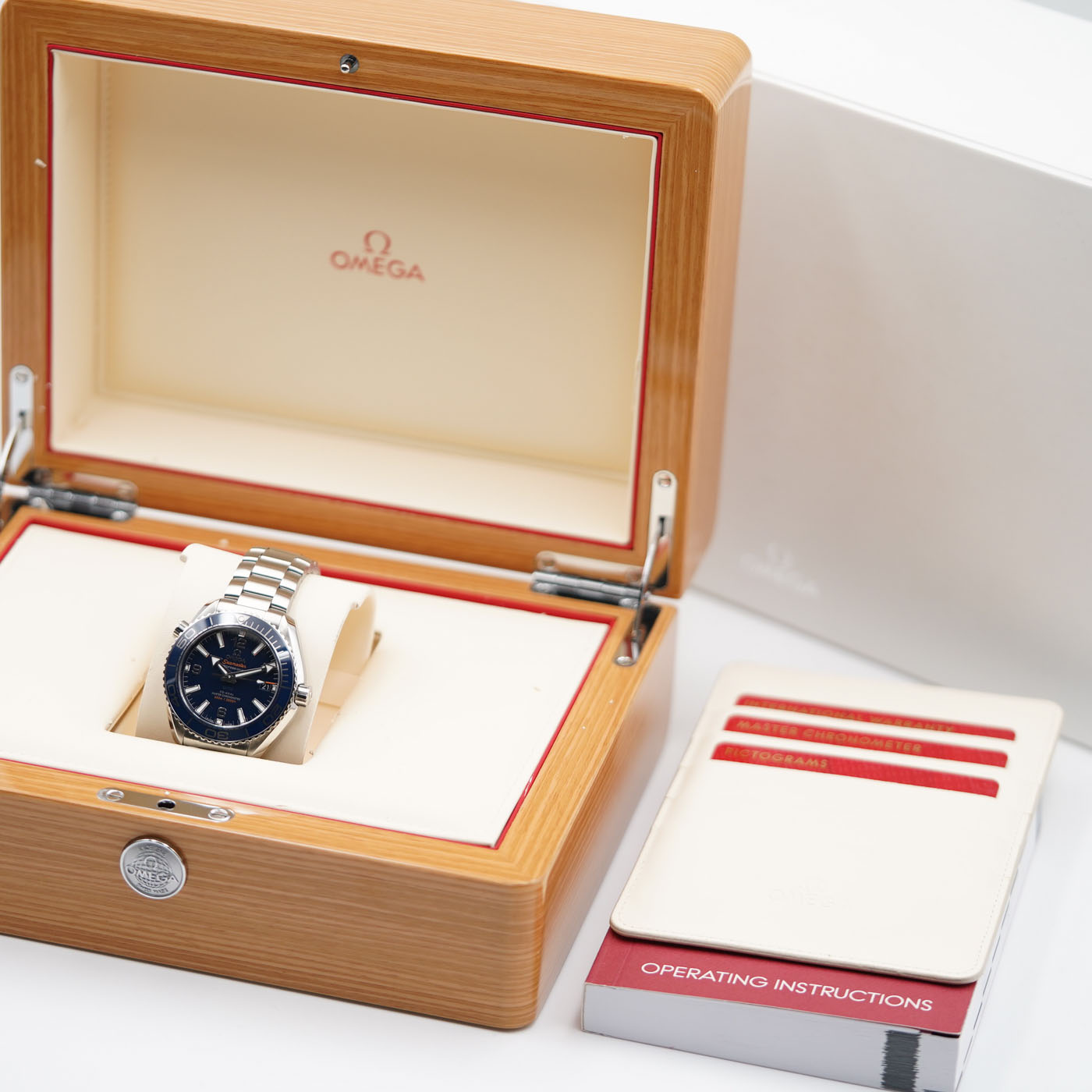 Omega Planet Ocean 600m Co-Axial Master Chronometer 39.5 mm