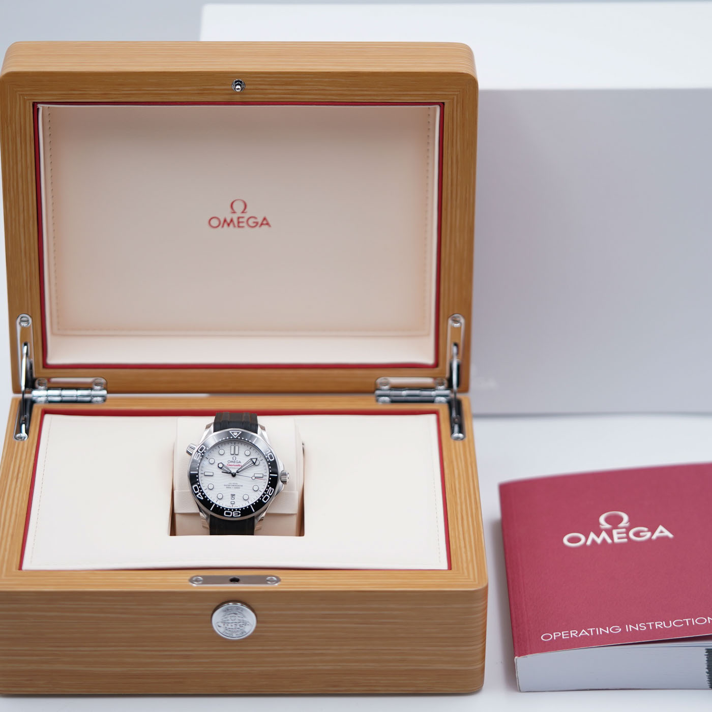 Omega Seamaster Diver 300M Co-Axial Master Chronometer 42mm