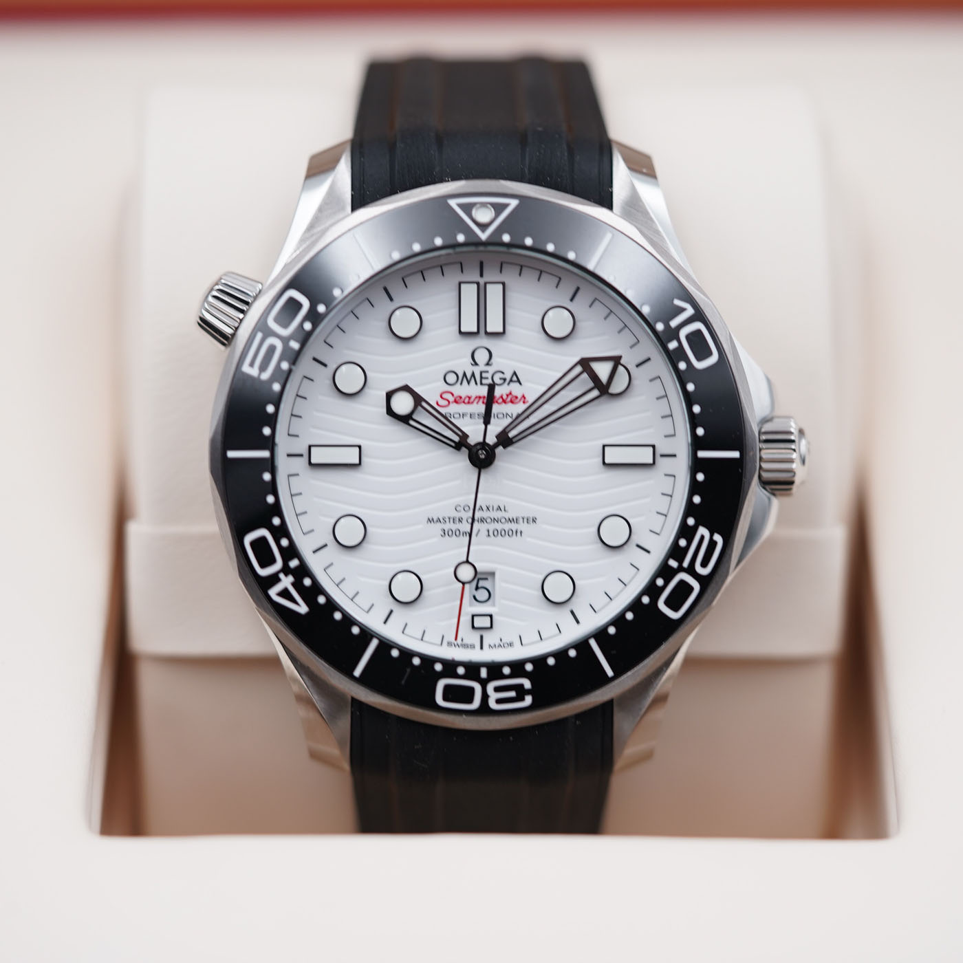 Omega Seamaster Diver 300M Co-Axial Master Chronometer 42mm