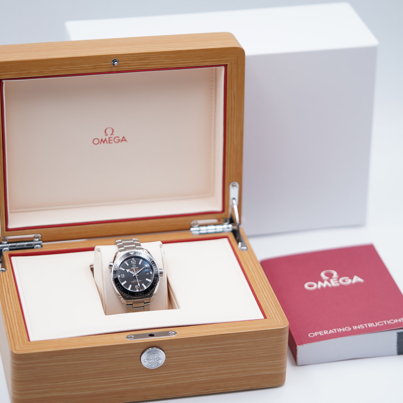 Omega Planet Ocean 600m Co-Axial Master Chronometer 39.5 mm