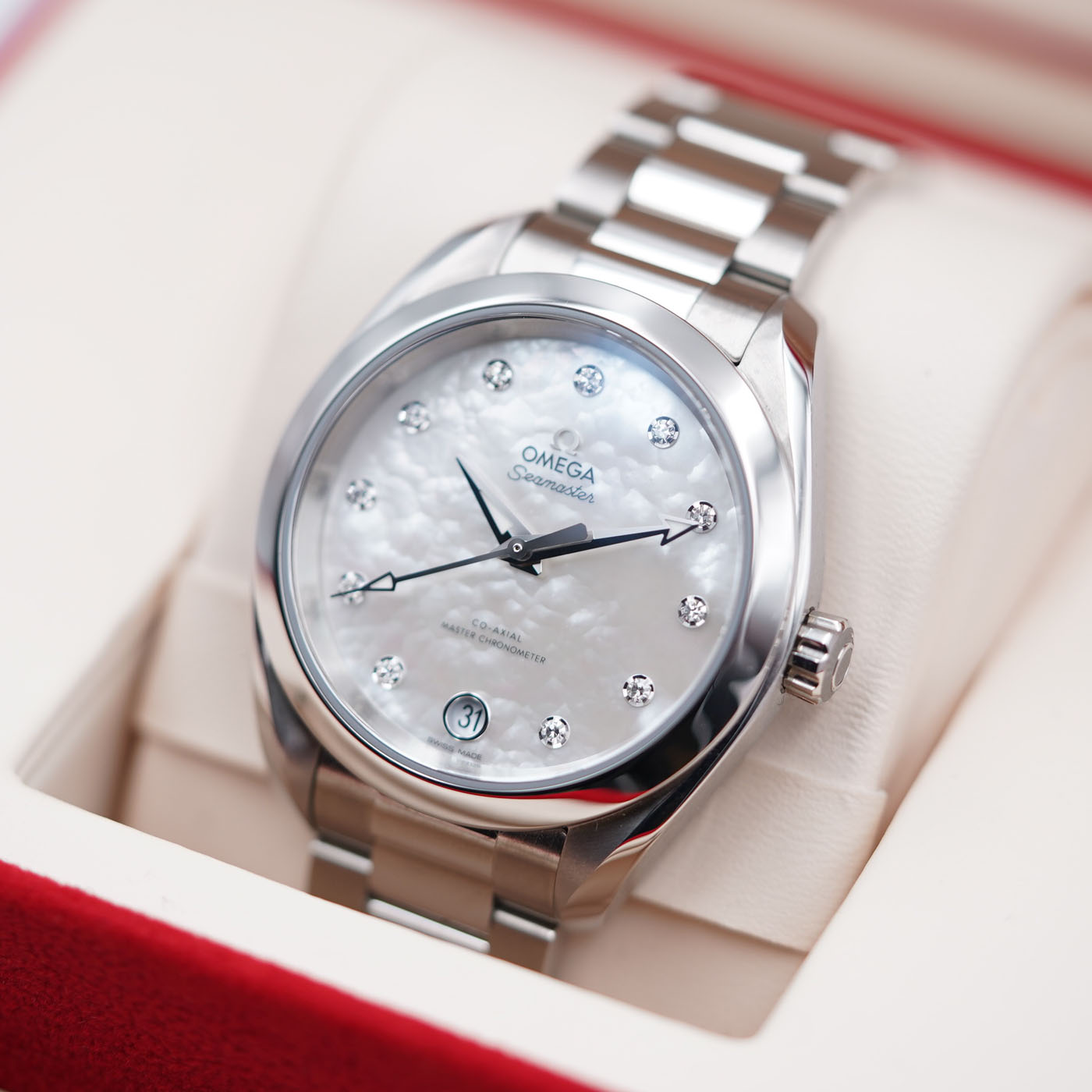 Omega Aqua Terra 150M Co-Axial Master Chronometer 34 mm