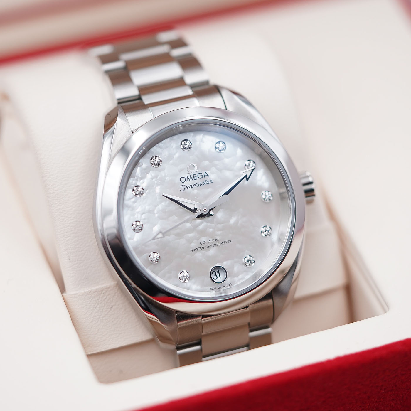 Omega Aqua Terra 150M Co-Axial Master Chronometer 34 mm