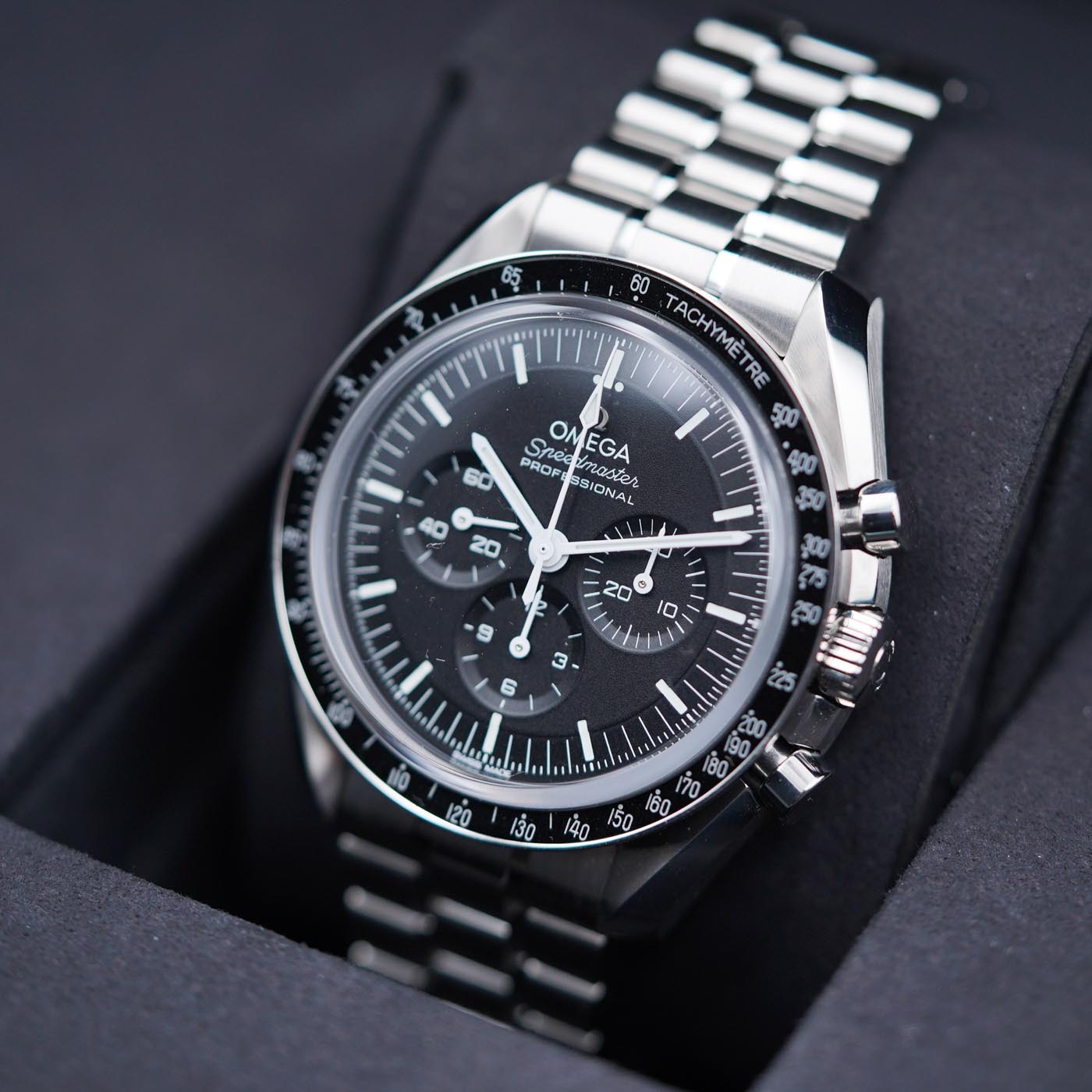 Omega Speedmaster Moonwatch Co-Axial Chronograph