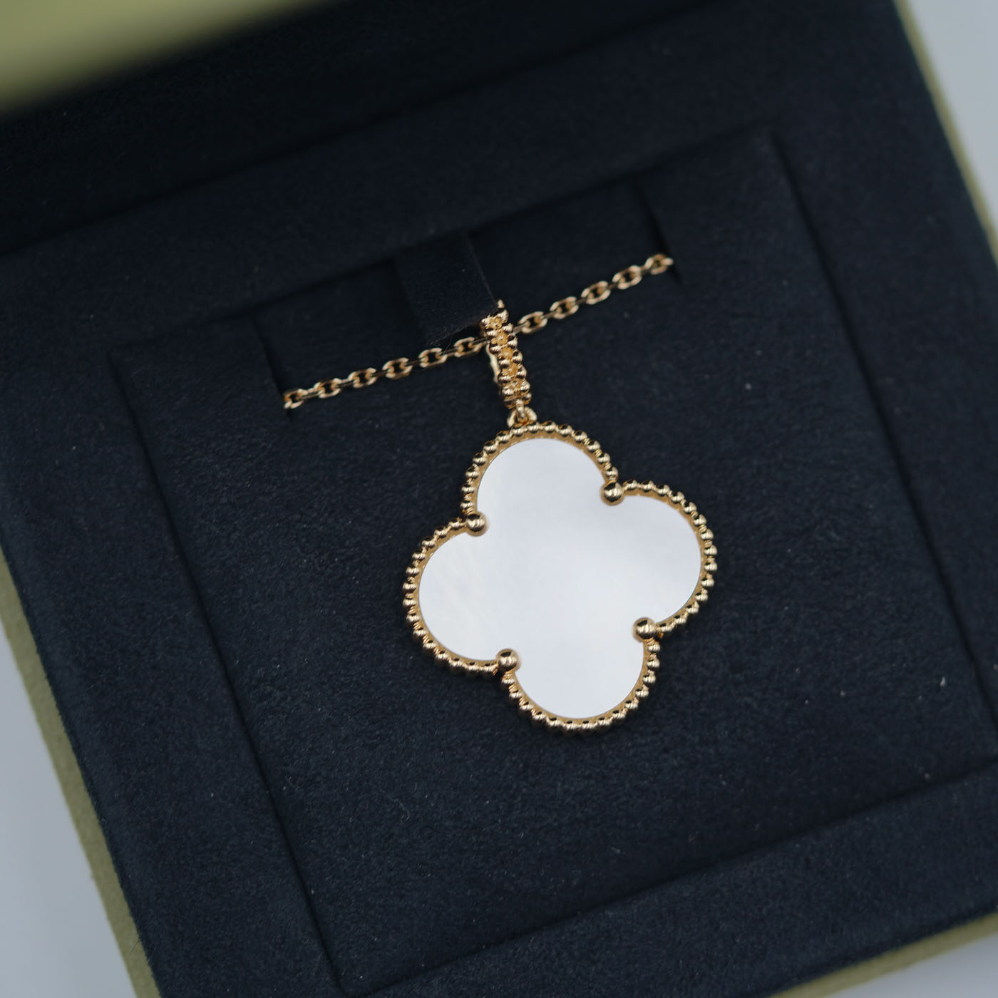 Van Cleef & Arpels Magic Alhambra Long,1 motif Necklace