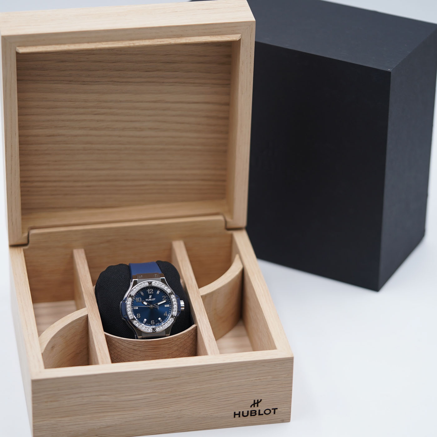 Hublot Big Bang 38 Diamonds