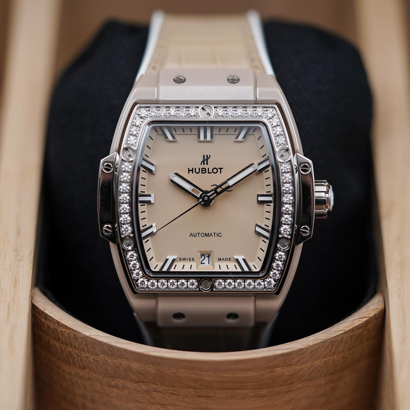 Hublot Spirit of Big Bang 39 Ceramic Titanium Diamonds