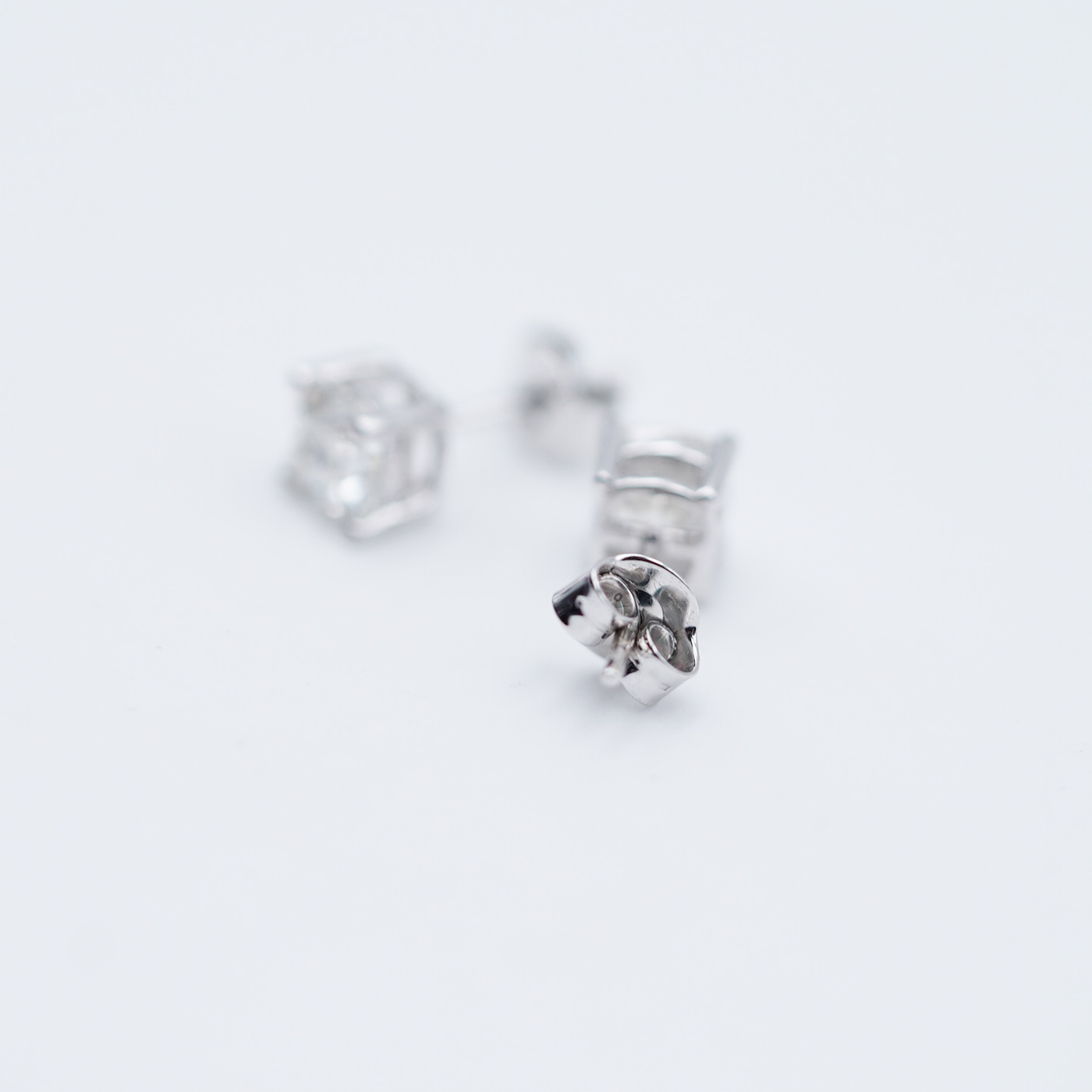 Jewellery Cushion Diamond 2ct Solitare Stud Earrings