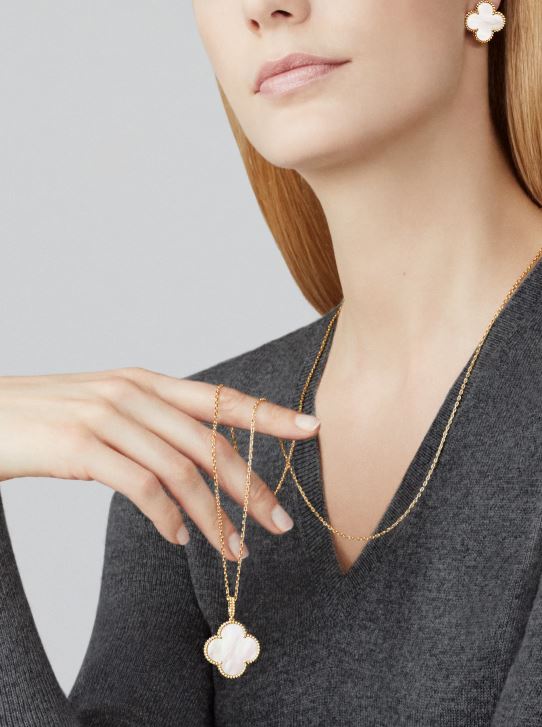 Van Cleef & Arpels Magic Alhambra Long,1 motif Necklace