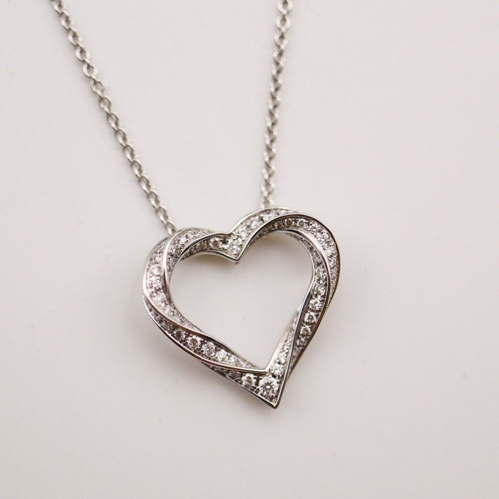 Graff Spiral Heart Silhouette Pavé Diamond Pendant Vėriniai