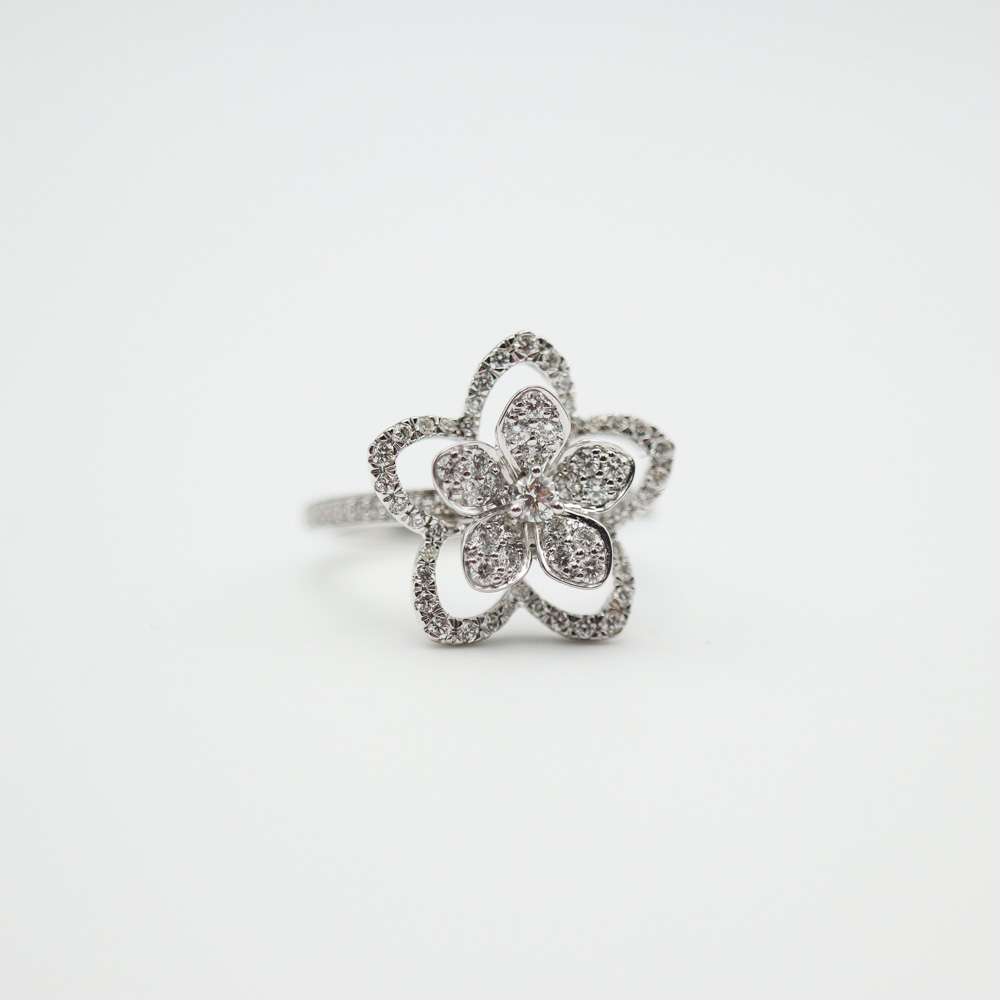 Graff Wild Flower Diamond Ring Ring