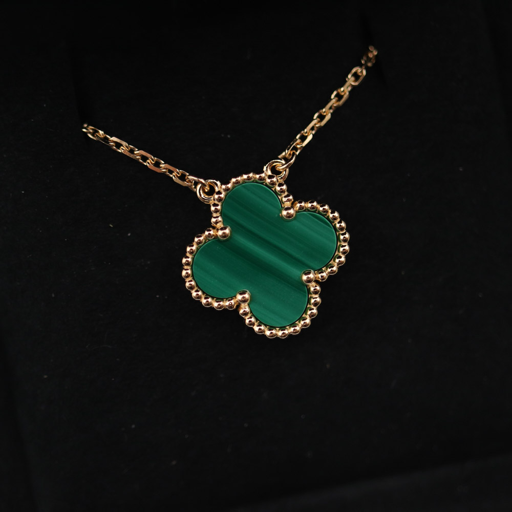 Van Cleef & Arpels Vintage Alhambra pendant Necklace