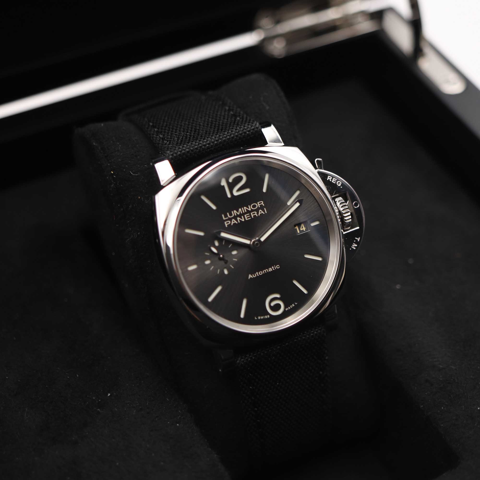 Panerai Luminor Due 42 mm