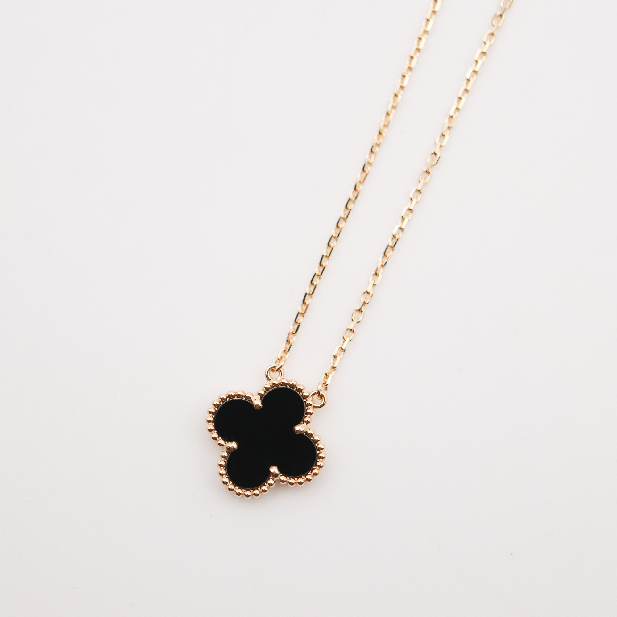 Van Cleef & Arpels Vintage Alhambra pendant Necklace