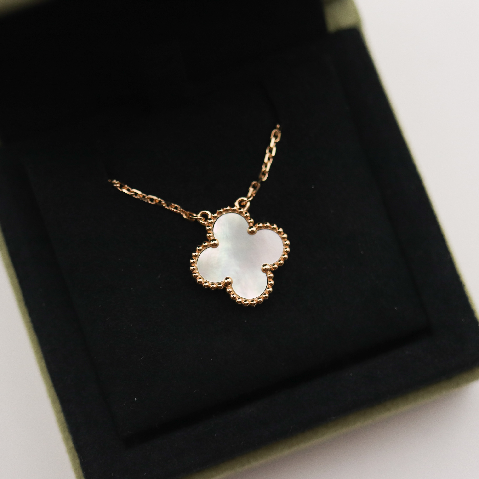 Van Cleef & Arpels Vintage Alhambra pendant Necklace