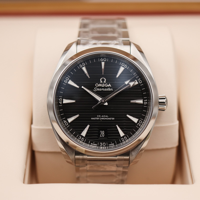 Omega Aqua Terra 150m Co-Axial Master Chronometer 41 mm