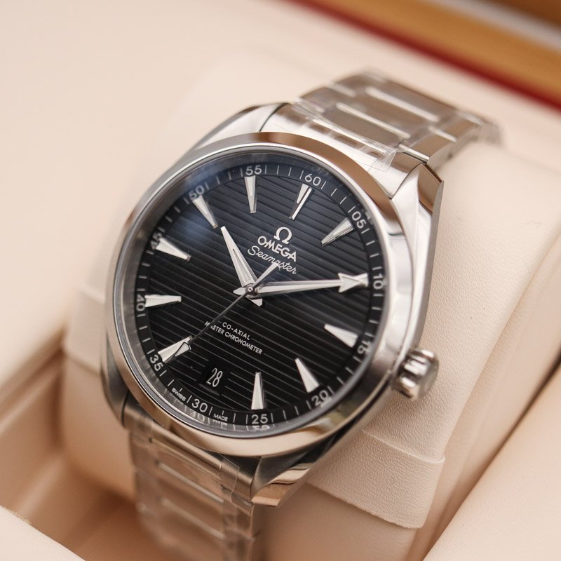 Omega Aqua Terra 150m Co-Axial Master Chronometer 41 mm