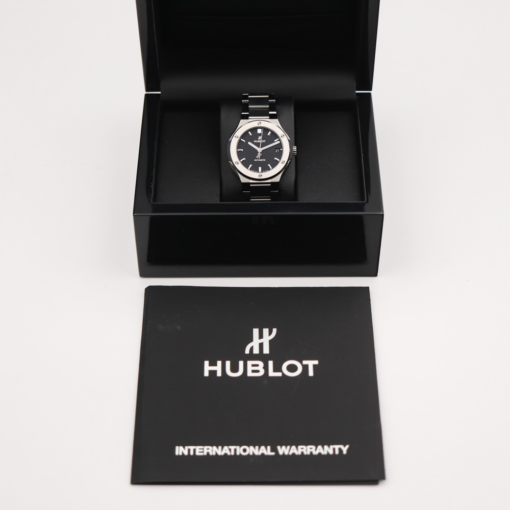 Hublot Classic Fusion 38 Titanium