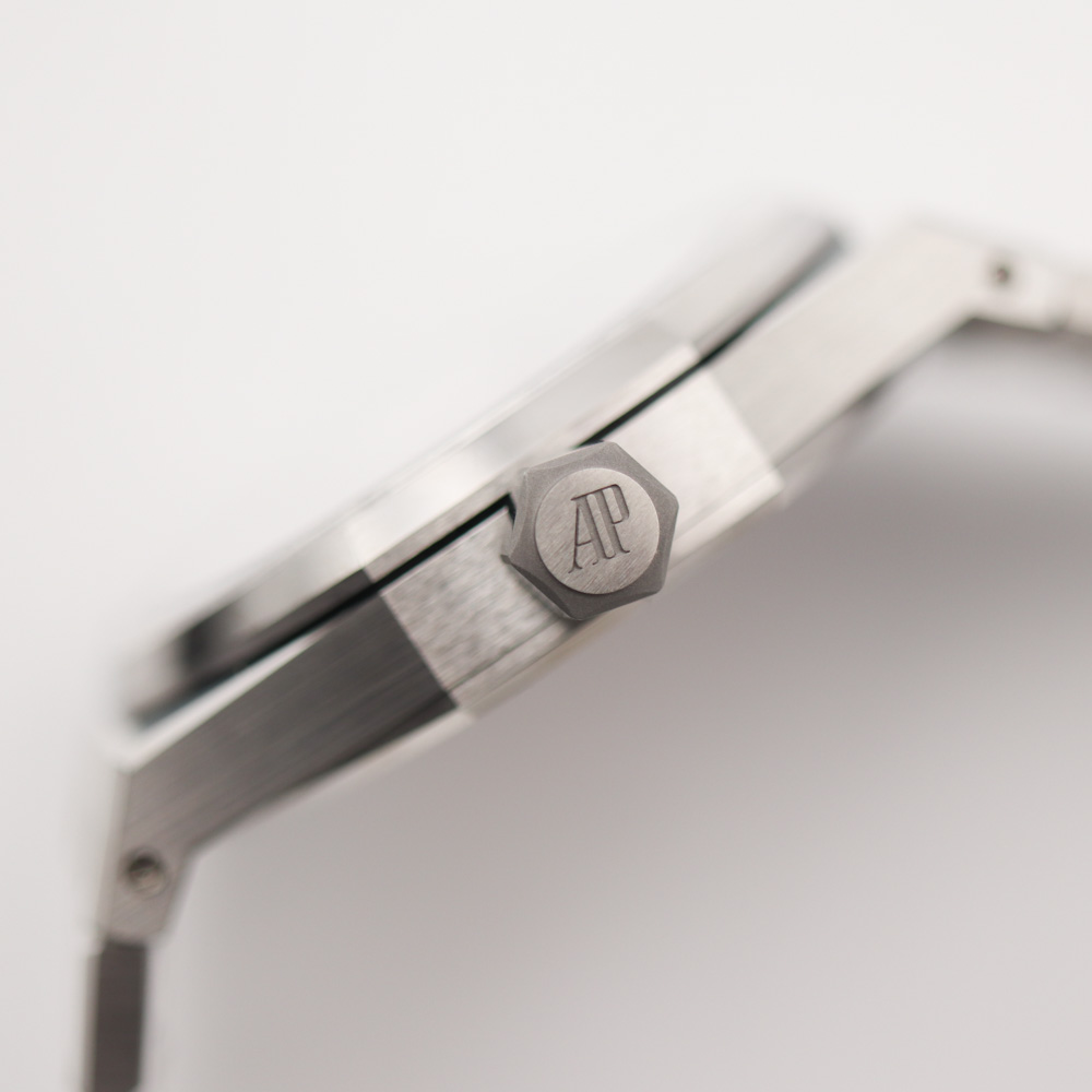 Audemars Piguet Royal Oak Blue 37mm Diamonds